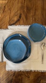 Great Lady Dinnerware SET For bold tables and beautiful contrasts A handcrafted stoneware dinnerware set finished in a rich matte glaze, designed for bold tables and everyday dining.