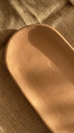 Sora Gathering Platter Handcrafted from premium natural stoneware, this medium Wabi-Sabi platter features a smooth earth-toned finish and organic edges—perfectly sized for serving appetizers, side dishes, or styling your space.