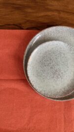 Coral Dinnerware Plate A beautiful stoneware dinnerware collection with a natural mix of green and earthy brown colors. Perfect for serving your main courses, salads, or daily meals.