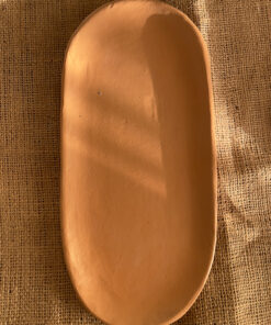 Sora Gathering Platter Handcrafted from premium natural stoneware, this medium Wabi-Sabi platter features a smooth earth-toned finish and organic edges—perfectly sized for serving appetizers, side dishes, or styling your space.