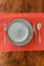 Coral Dinnerware Plate A beautiful stoneware dinnerware collection with a natural mix of green and earthy brown colors. Perfect for serving your main courses, salads, or daily meals.